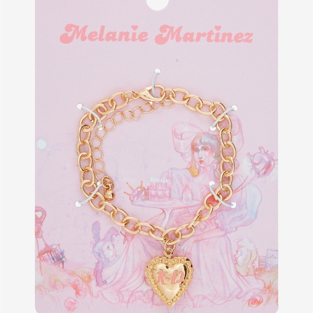 Melanie Martinez K-12 Heart Locket Bracelet Hot Topic‎